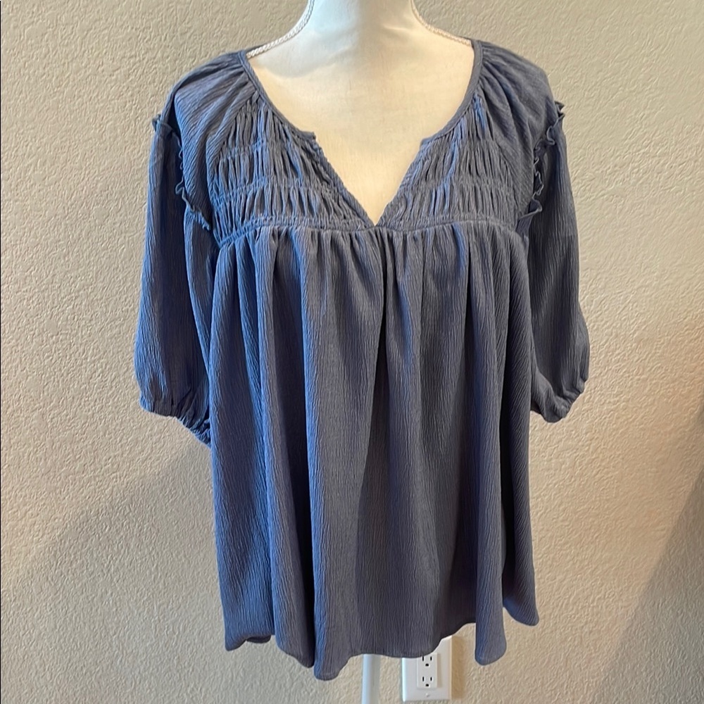 NWT UMGEE Blue Gray Ruched 1/2 Sleeve Blouse